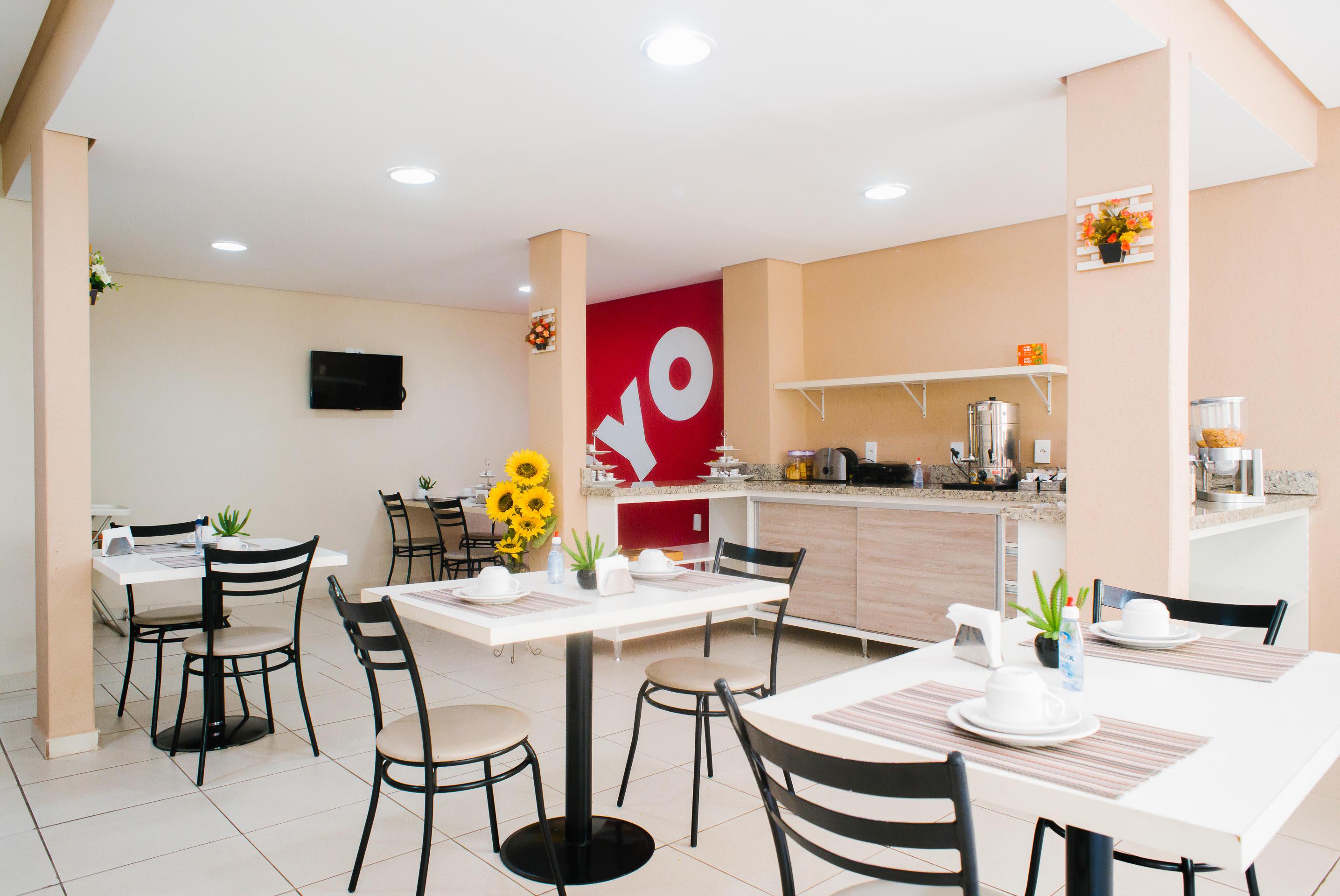 Oyo Cerrado Hotel, Campo Grande Campo Grande  Ngoại thất bức ảnh Breakfast room